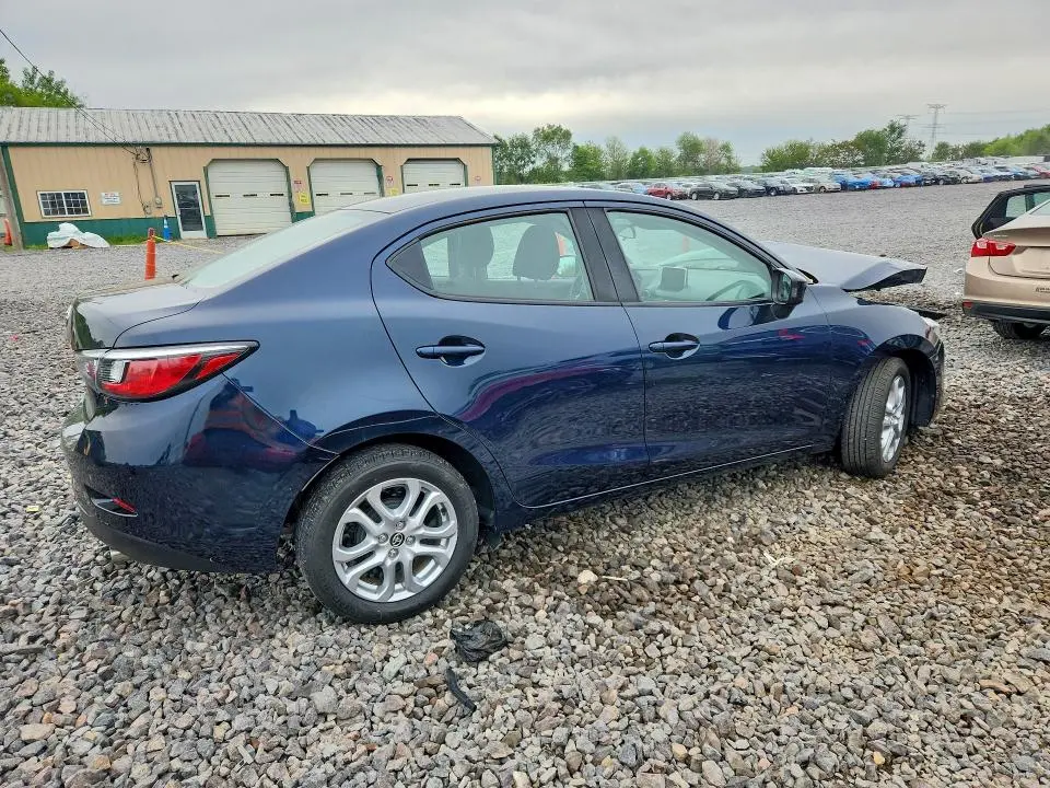 2017 TOYOTA YARIS IA BASE  
