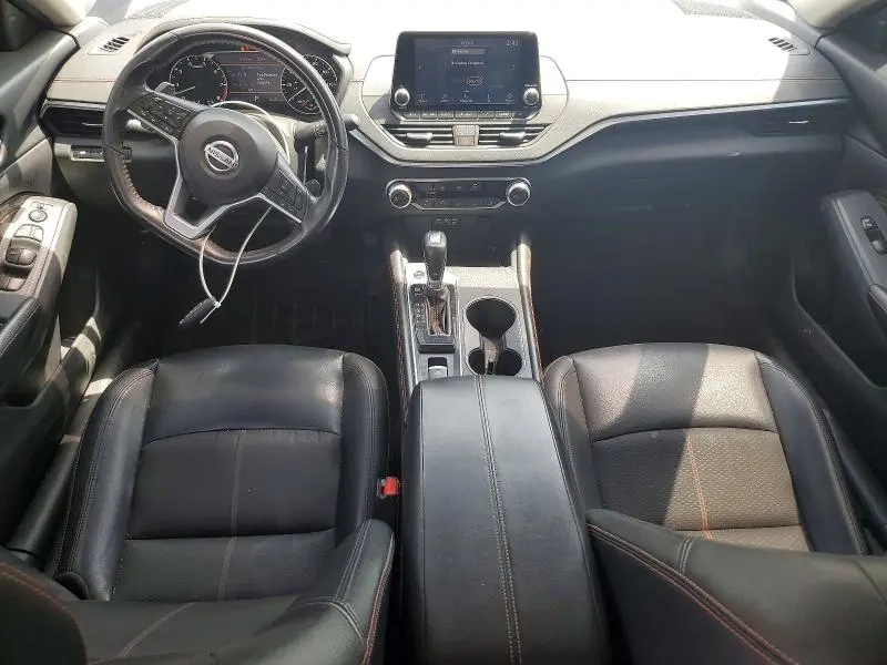 2022 NISSAN ALTIMA SR  
