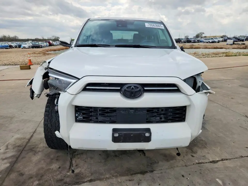 2023 TOYOTA 4RUNNER SR5 PREMIUM  