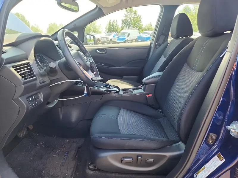 2019 NISSAN LEAF SV PLUS  