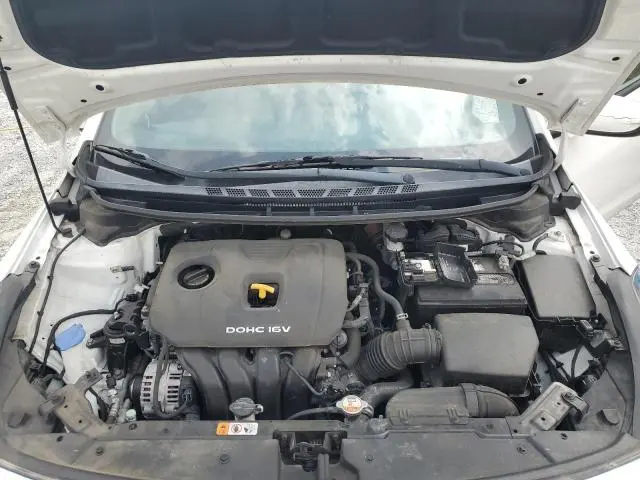 2017 KIA FORTE LX  