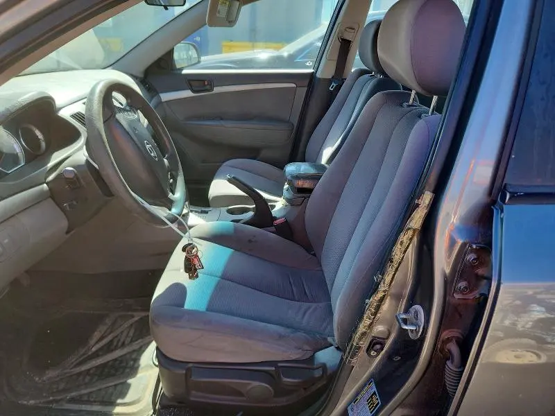 2010 HYUNDAI SONATA GLS  