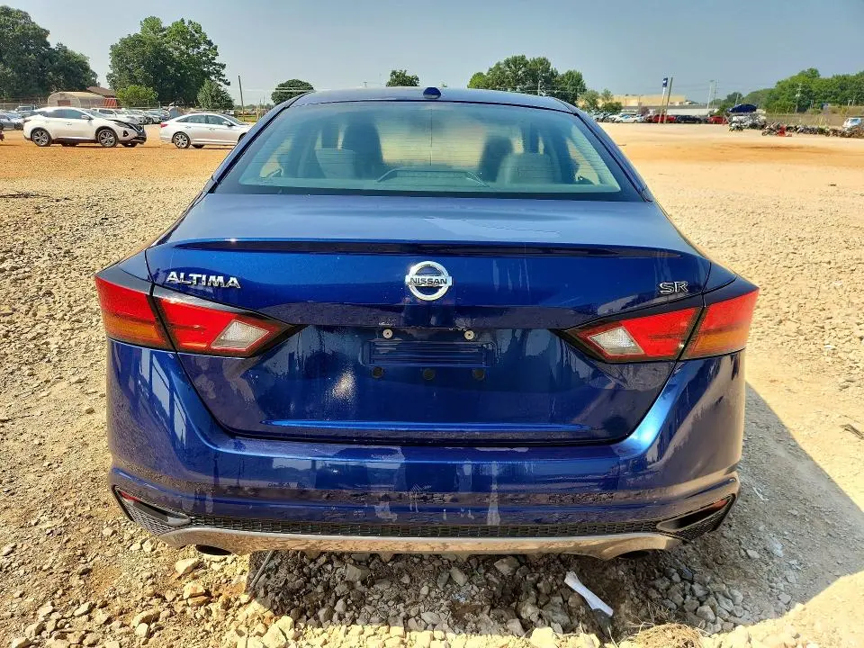 2019 NISSAN ALTIMA SR  