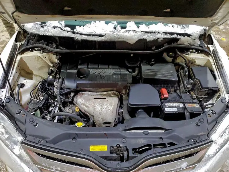 2013 TOYOTA VENZA LE  