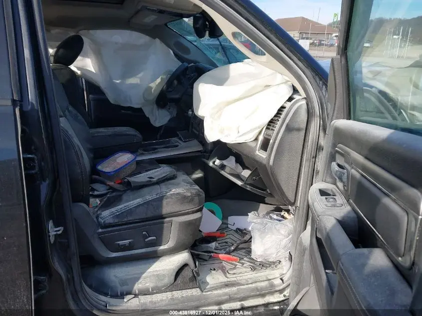 2018 RAM 1500 NIGHT  4X4 6'4 BOX