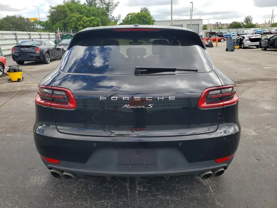 2015 PORSCHE MACAN S  