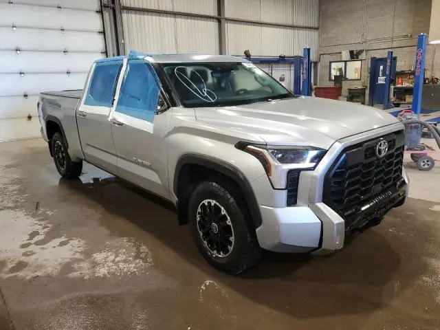 2024 TOYOTA TUNDRA CREWMAX LIMITED  