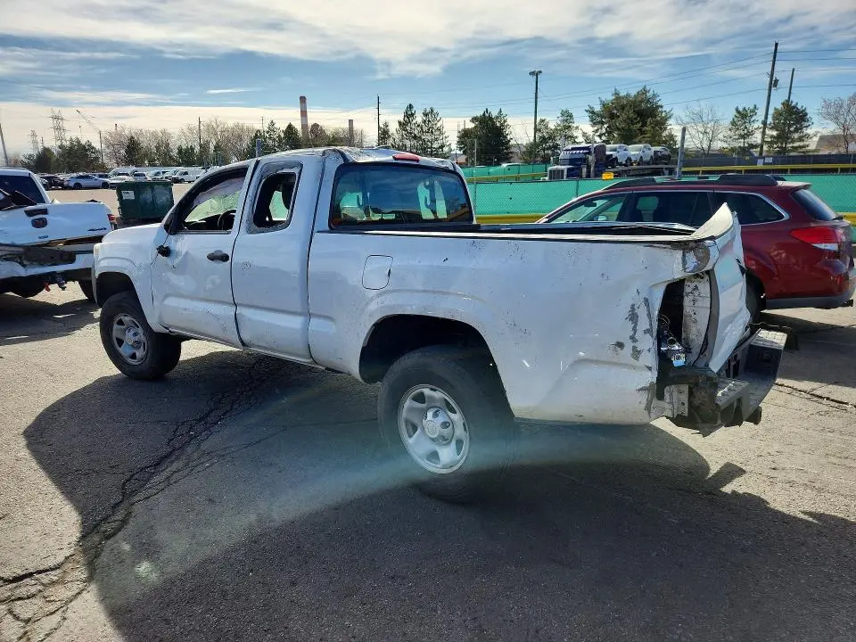 2017 TOYOTA TACOMA SR  