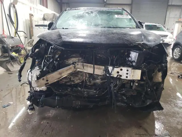 2017 TOYOTA HIGHLANDER SE