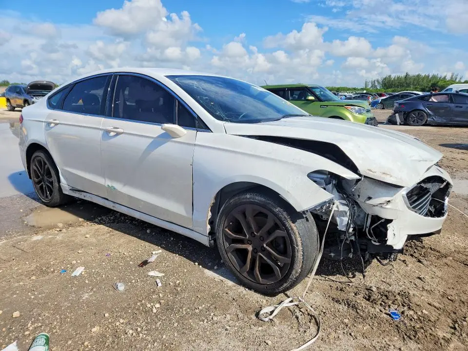 2020 FORD FUSION SEL  