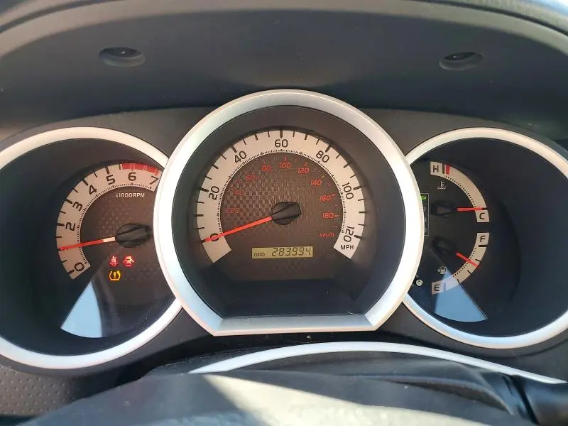 2011 TOYOTA TACOMA BASE  