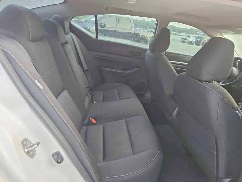 2023 NISSAN ALTIMA SV  