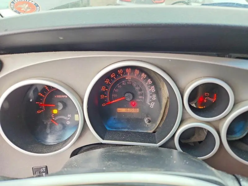 2011 TOYOTA TUNDRA GRADE  