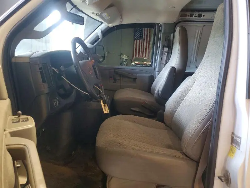 2023 GMC SAVANA G2500  