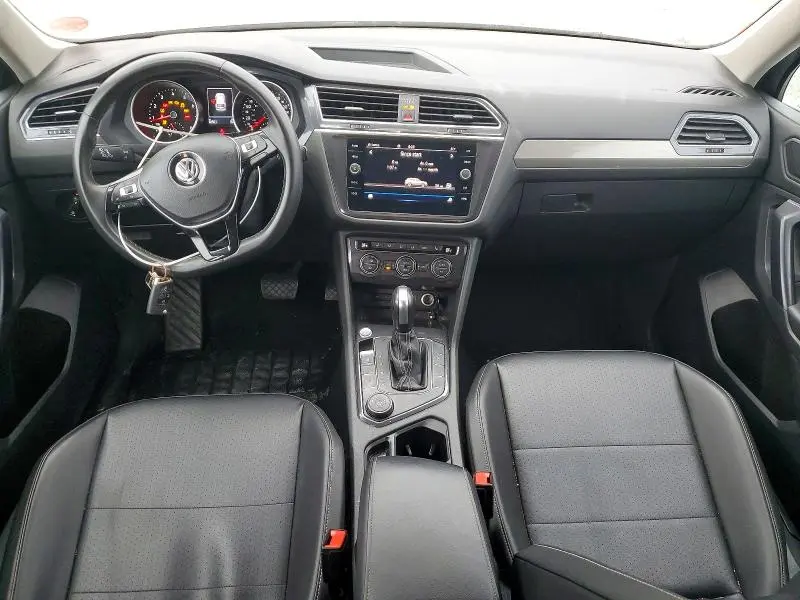 2021 VOLKSWAGEN TIGUAN SE  