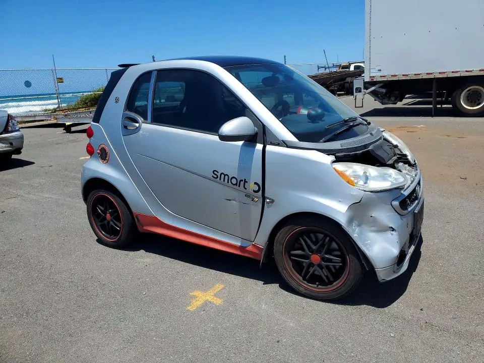 2013 SMART FORTWO   