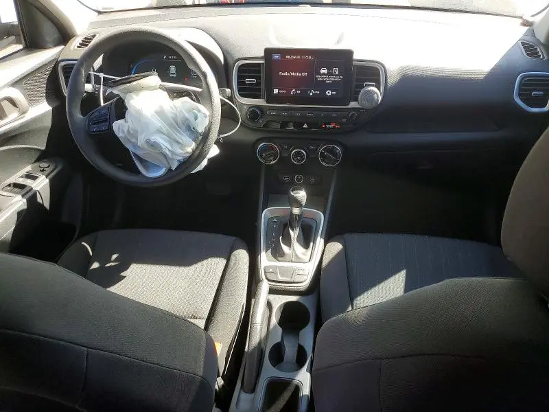 2023 HYUNDAI VENUE SE  
