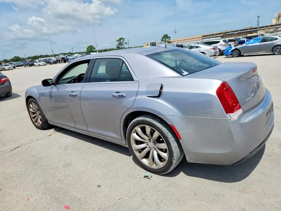 2015 CHRYSLER 300C   
