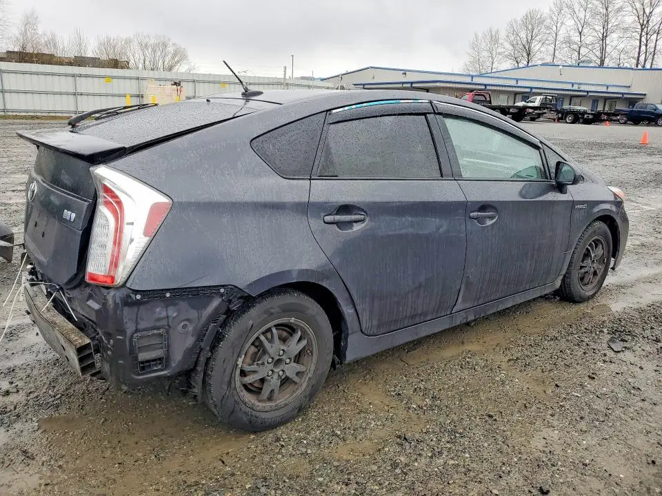 2014 TOYOTA PRIUS THREE  