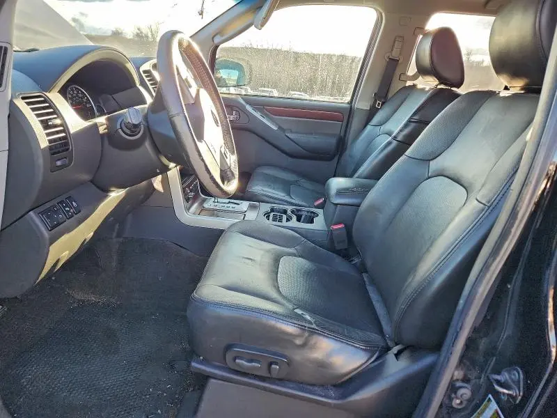 2010 NISSAN PATHFINDER S  