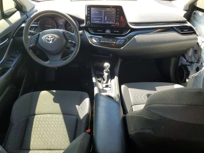 2021 TOYOTA C-HR LE  