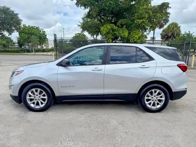 2020 CHEVROLET EQUINOX LS  