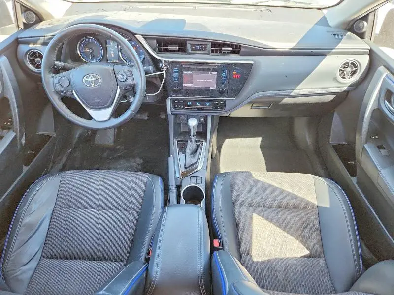 2018 TOYOTA COROLLA SE  