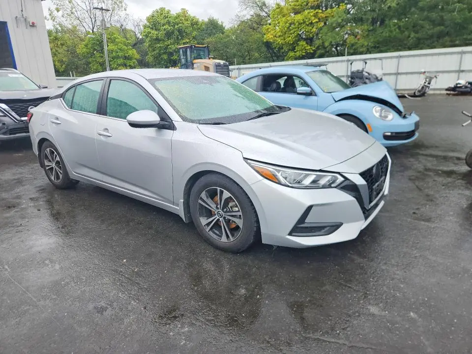 2022 NISSAN SENTRA SV  