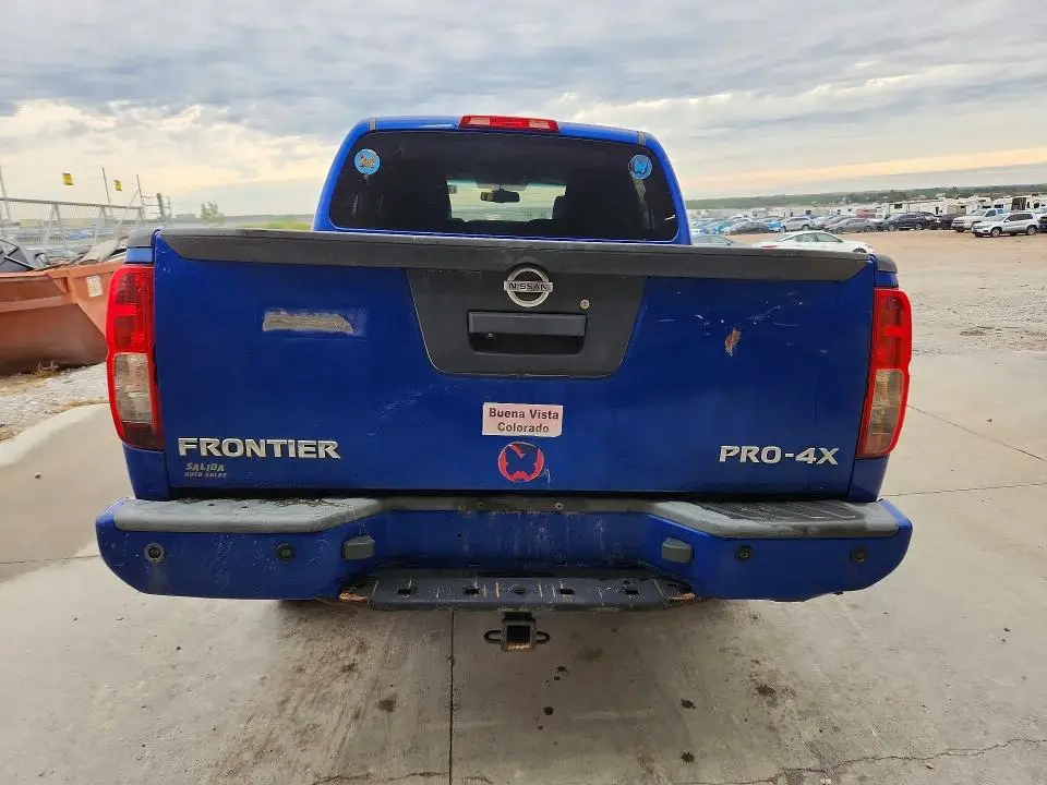 2013 NISSAN FRONTIER S  