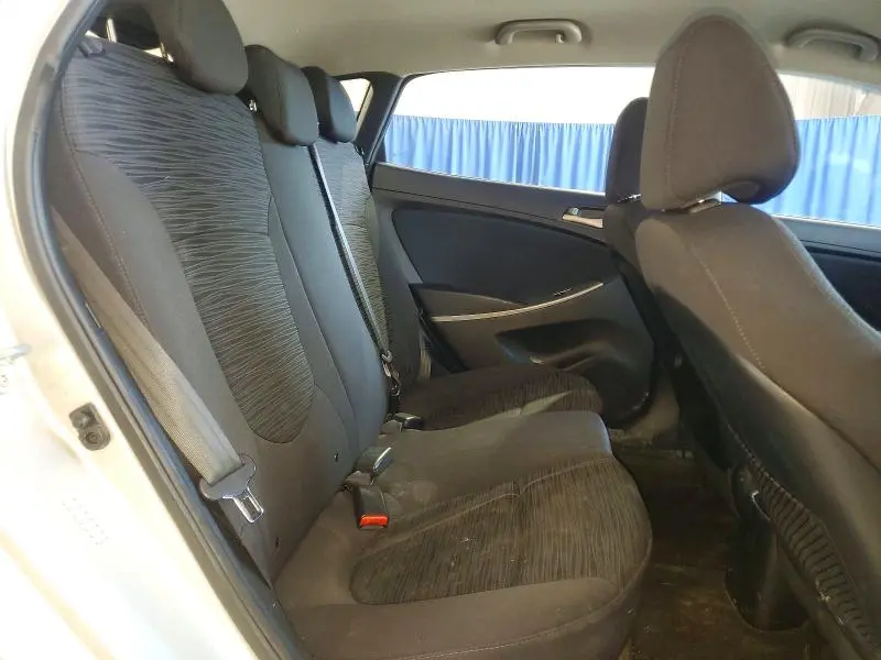 2015 HYUNDAI ACCENT GS  