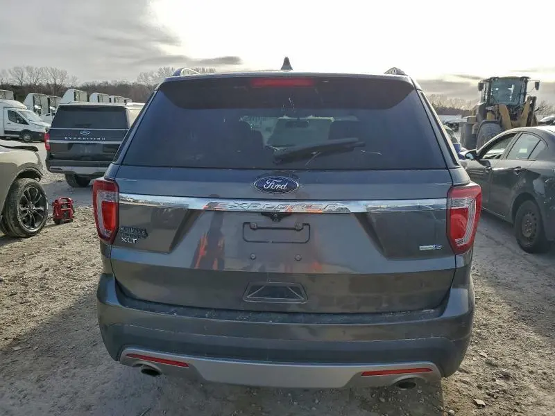 2017 FORD EXPLORER XLT  