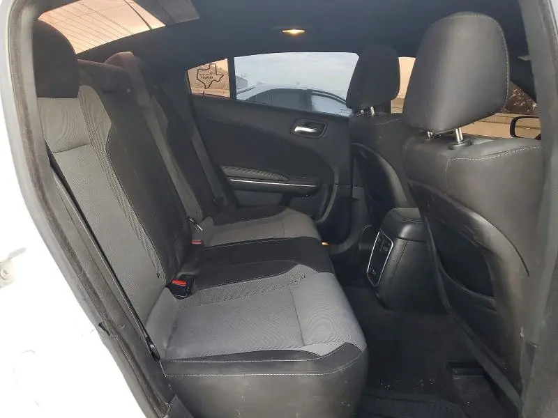 2016 DODGE CHARGER SXT  
