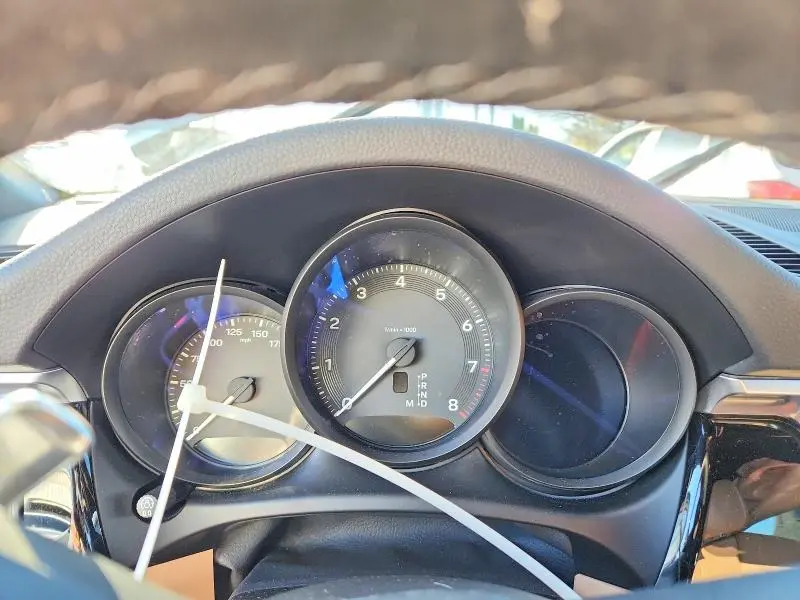 2023 PORSCHE MACAN BASE  