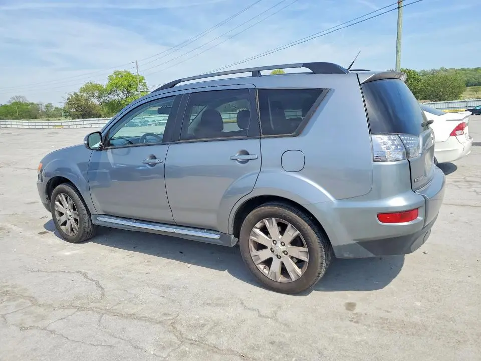 2013 MITSUBISHI OUTLANDER SE  
