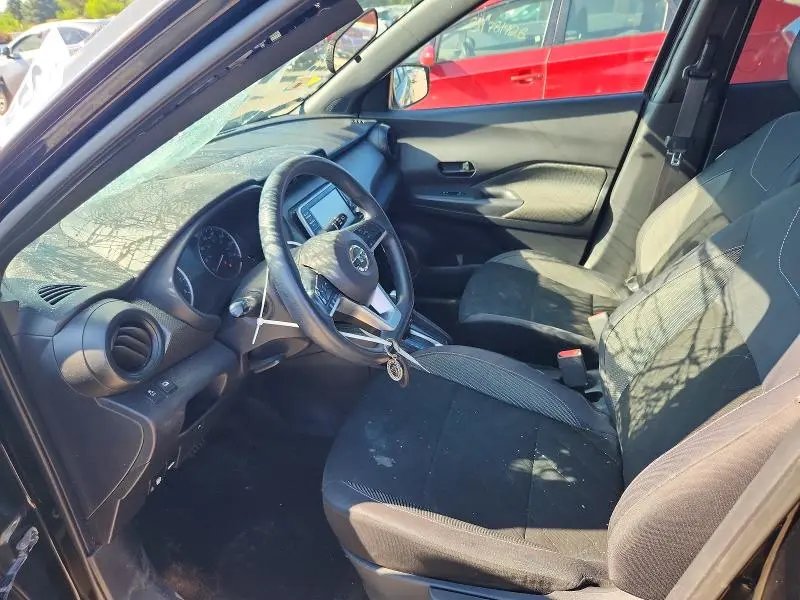 2019 NISSAN KICKS S  