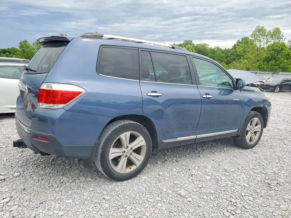 2013 TOYOTA HIGHLANDER LIMITED  