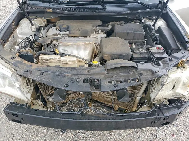 2014 TOYOTA CAMRY LE  