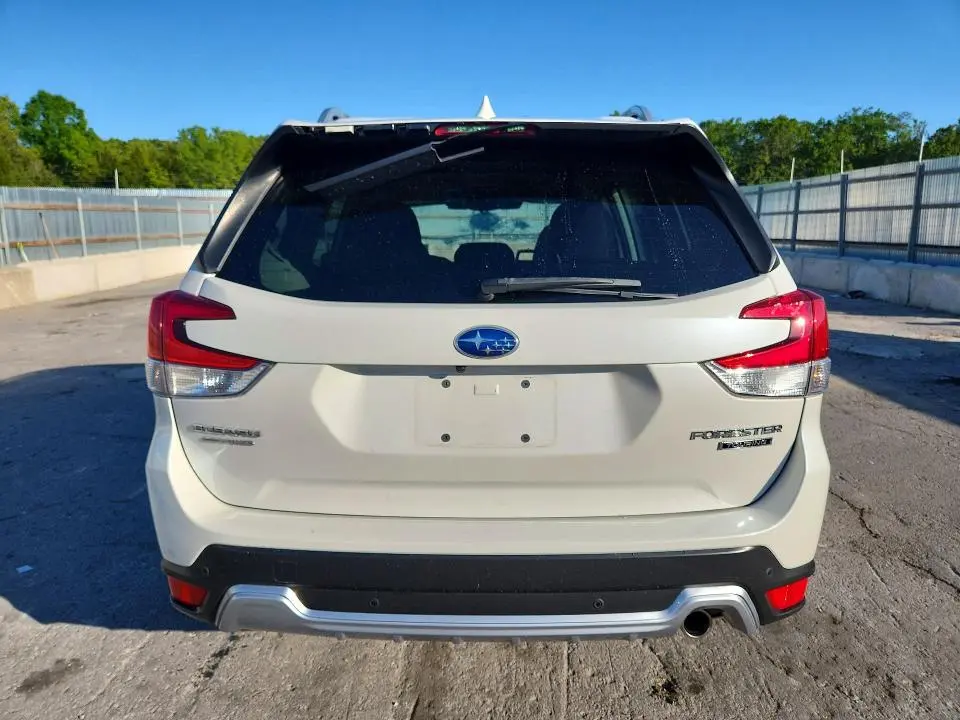 2023 SUBARU FORESTER TOURING  