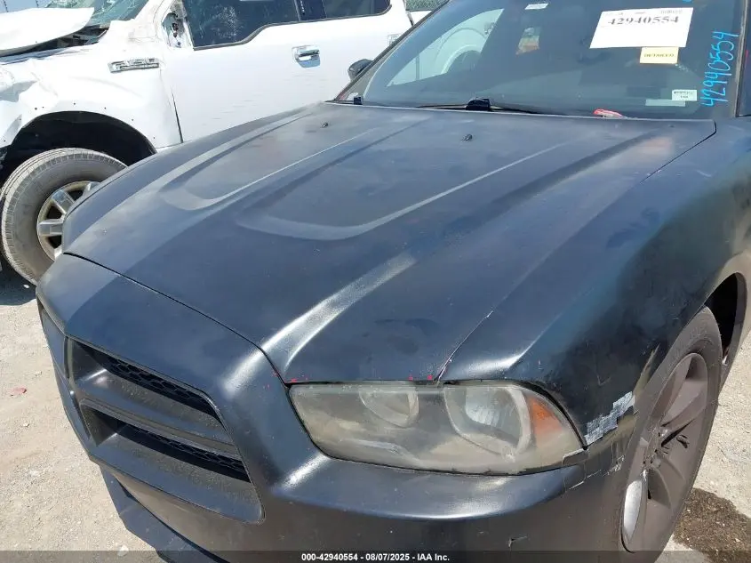 2012 DODGE CHARGER SE