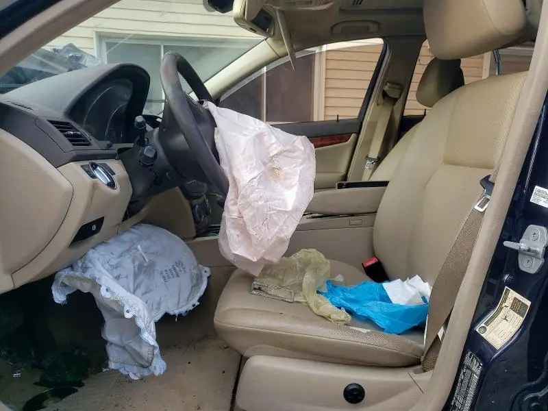 2011 MERCEDES-BENZ C 300  