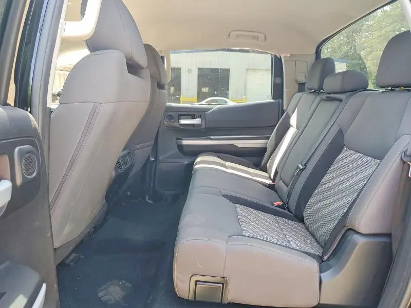 2021 TOYOTA TUNDRA CREWMAX SR5  
