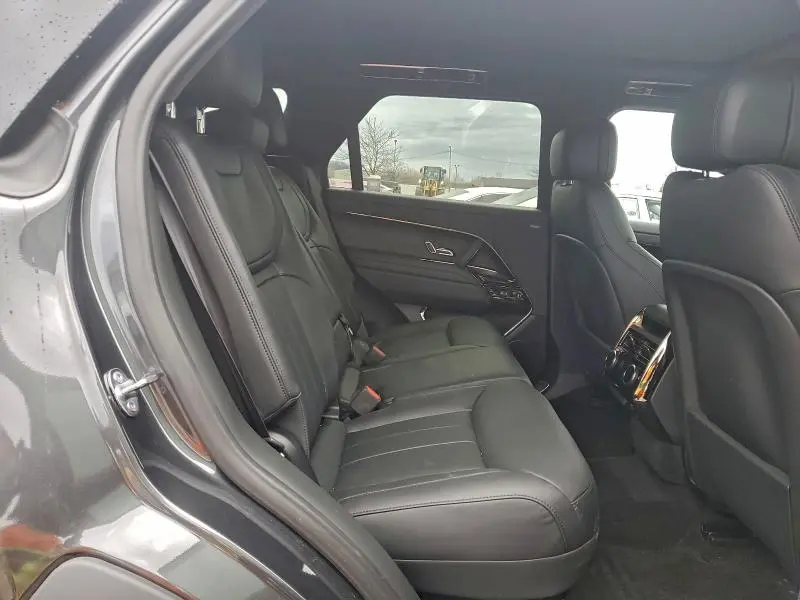 2025 LAND ROVER RANGE ROVER SPORT DYNAMIC SE  