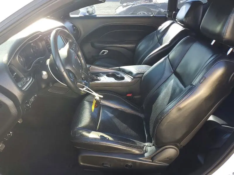 2016 DODGE CHALLENGER SXT  