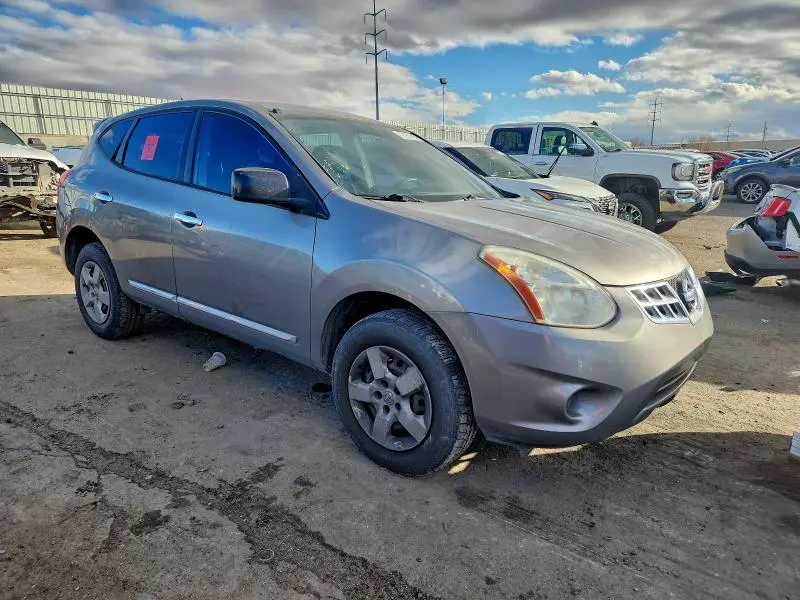 2013 NISSAN ROGUE S  