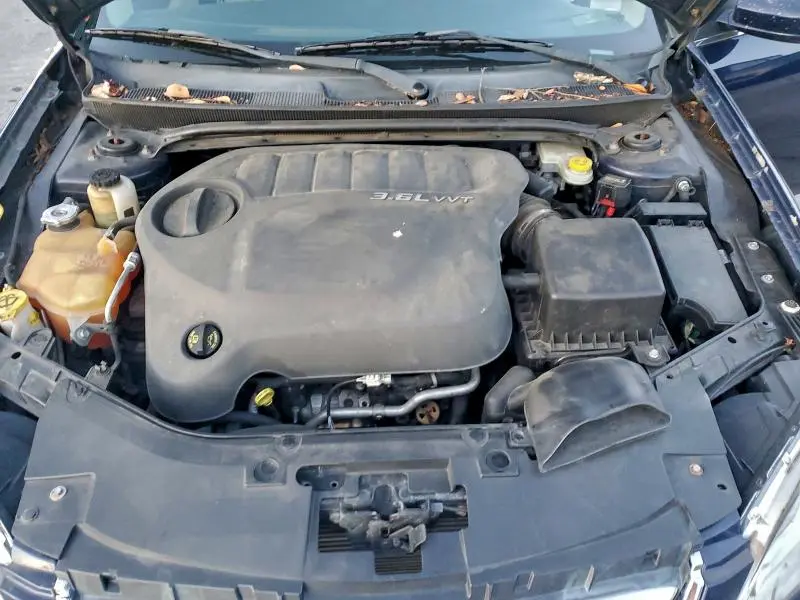 2013 CHRYSLER 200 LX  