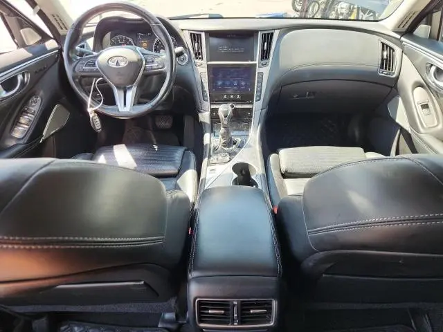 2018 INFINITI Q50 LUXE  