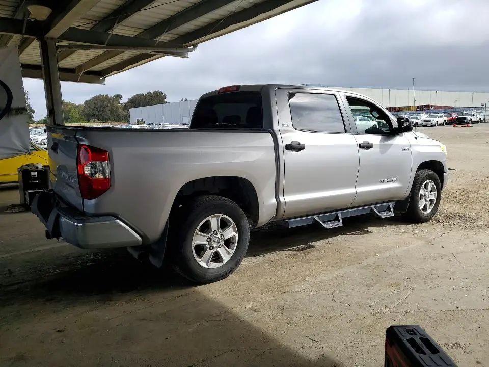2014 TOYOTA TUNDRA CREWMAX SR5  