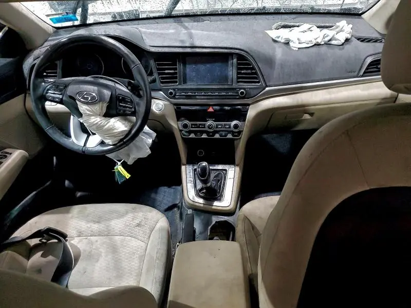 2020 HYUNDAI ELANTRA SEL  