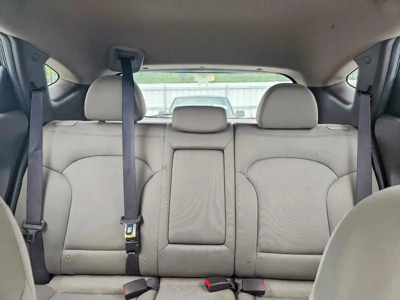 2010 HYUNDAI TUCSON GLS  