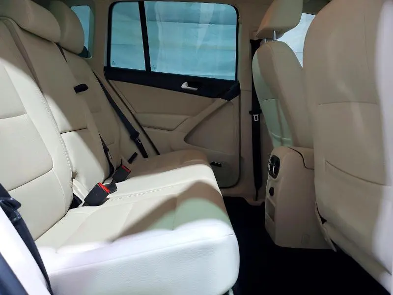 2014 VOLKSWAGEN TIGUAN S  